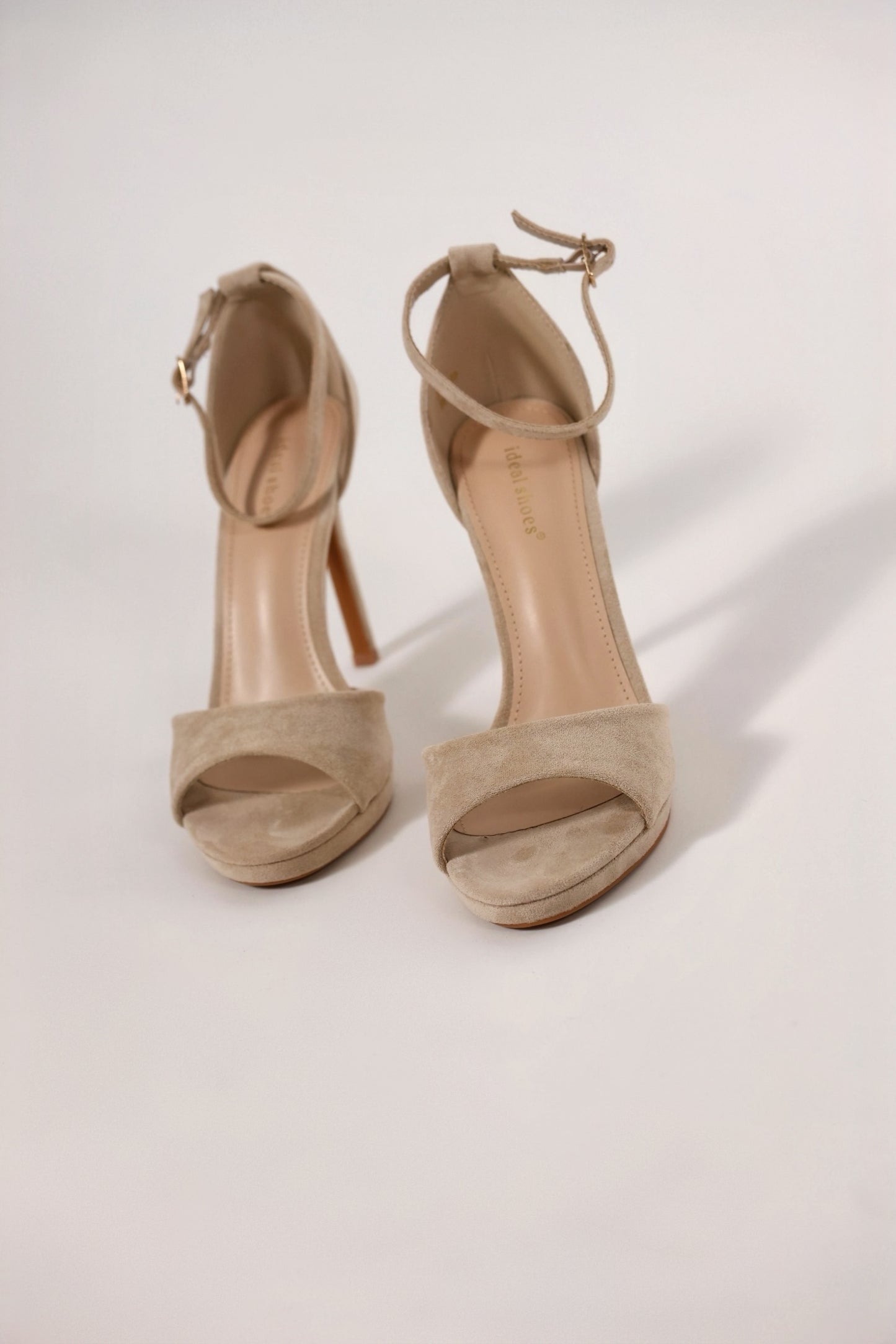 Sandales nudes à talon