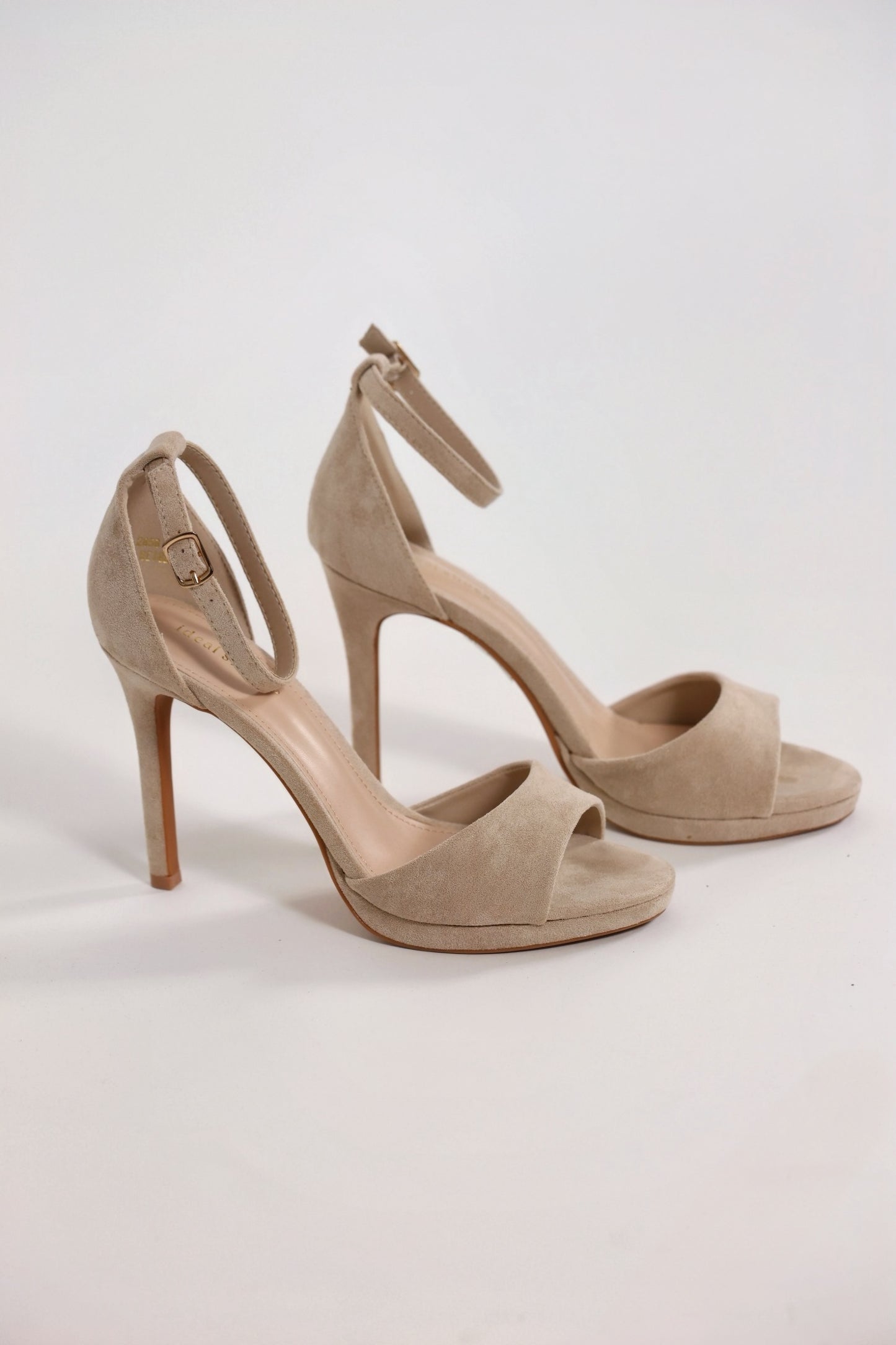 Sandales nudes à talon