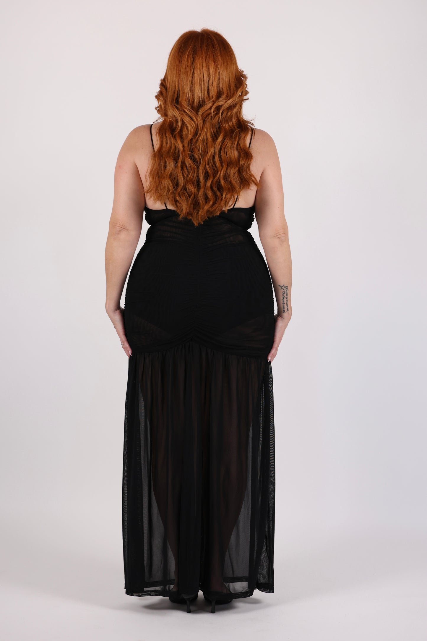 Robe longue transparente noire Mistinguette