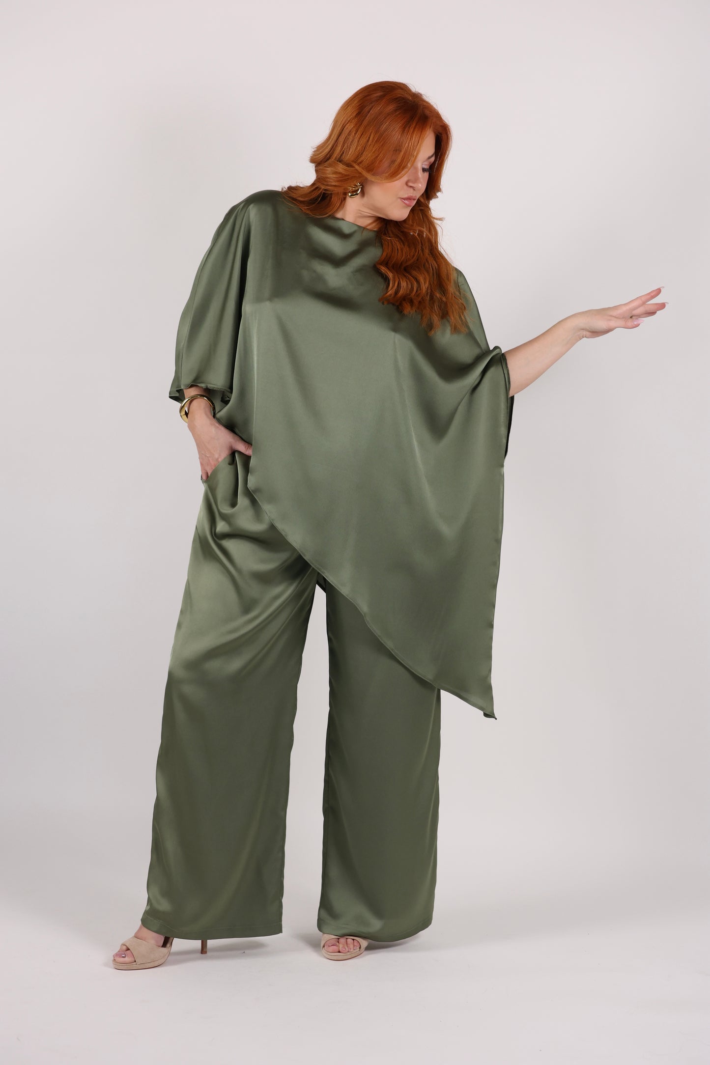 Pantalon ﬂuide satiné Lisa